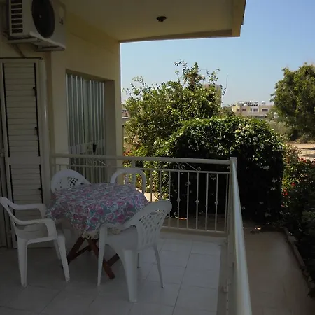 Apartamento Niki Court Paphos