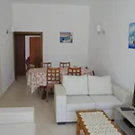 Niki Court Apartment