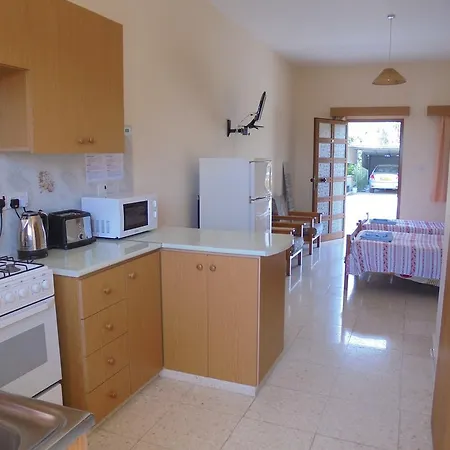 Niki Court Apartment