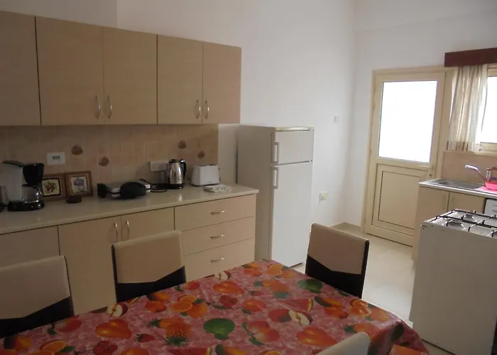 Niki Court アパート *