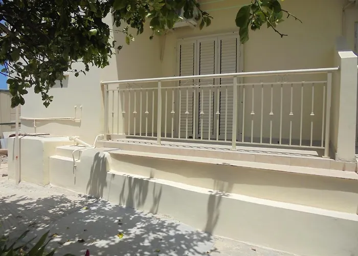 Niki Court アパート *