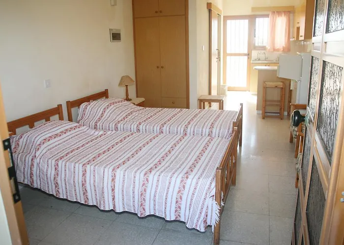 Niki Court アパート *