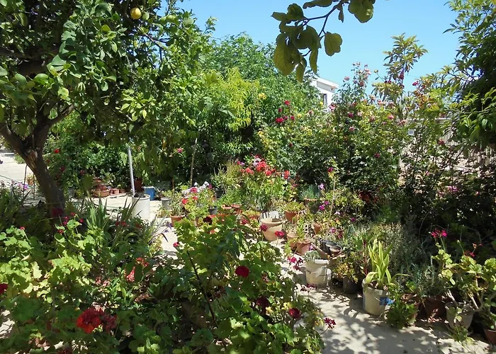 アパート Niki Court パ フォス