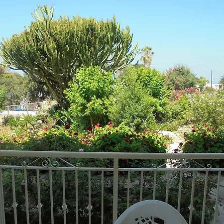 Daire Niki Court Pafos